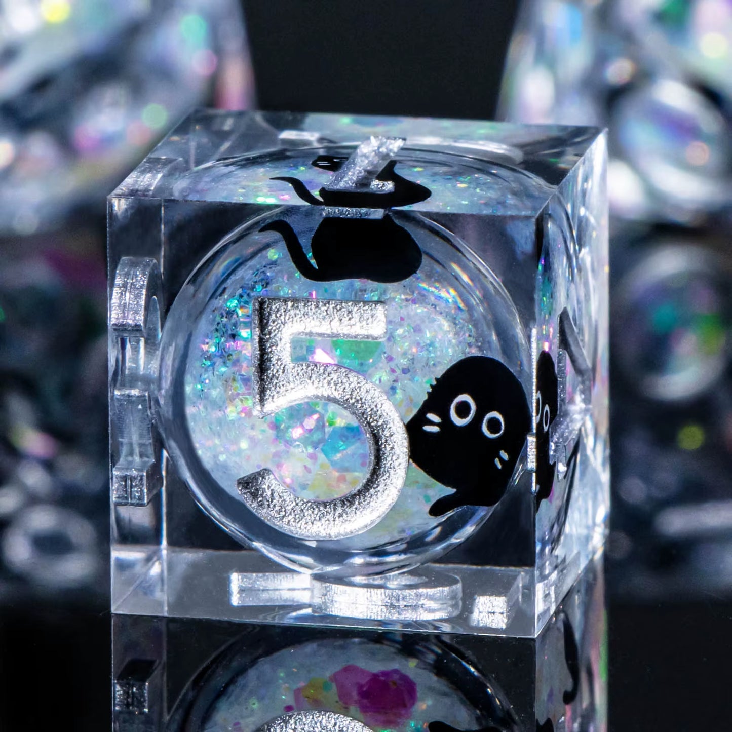 DND Cat Dice Set, Sharp Edge Resin Liquid Core Dungeon and Dragon Dice Set, RPG Role Playing D and D Dice D20 D12 D10 D8 D6 D4
