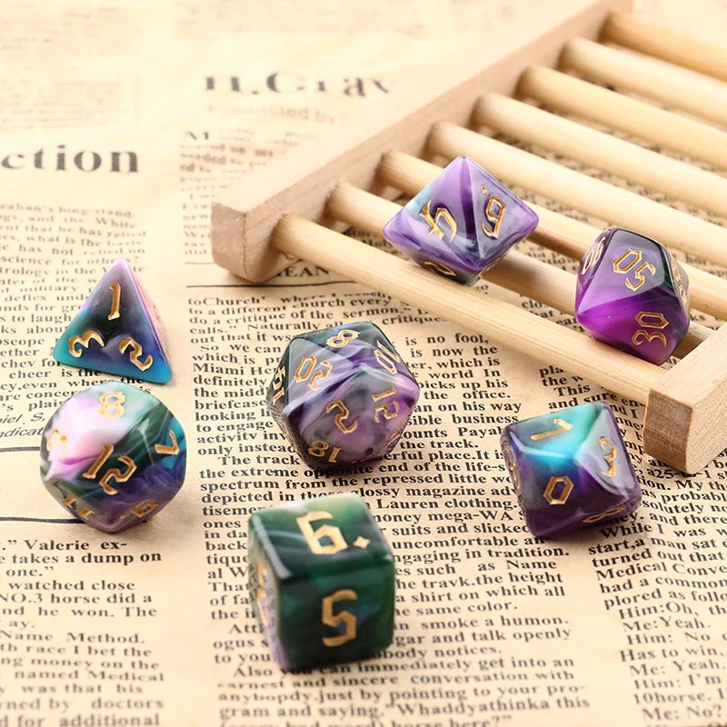 Two-Tone Swirl Polyhedral 7-Dice Set for RPG & Board Games - Perfect for DnD, MTG & Family Fun!