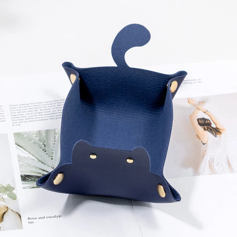 Stylish Cat-Shaped PU Leather Hexagonal Folding Dice Tray for RPG & Board Games - Perfect Dice Storage Solution!