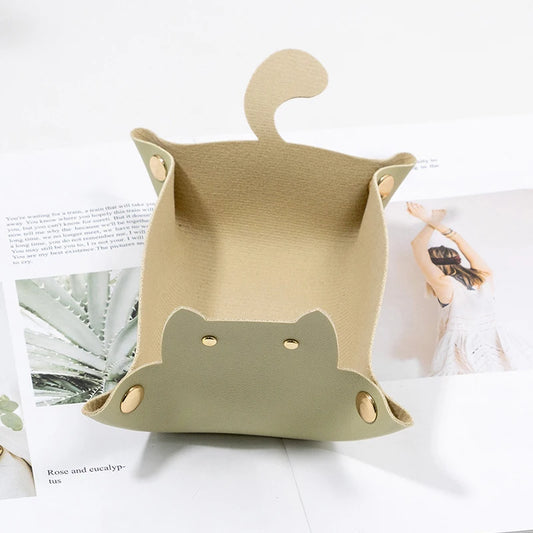 Stylish Cat-Shaped PU Leather Hexagonal Folding Dice Tray for RPG & Board Games - Perfect Dice Storage Solution!