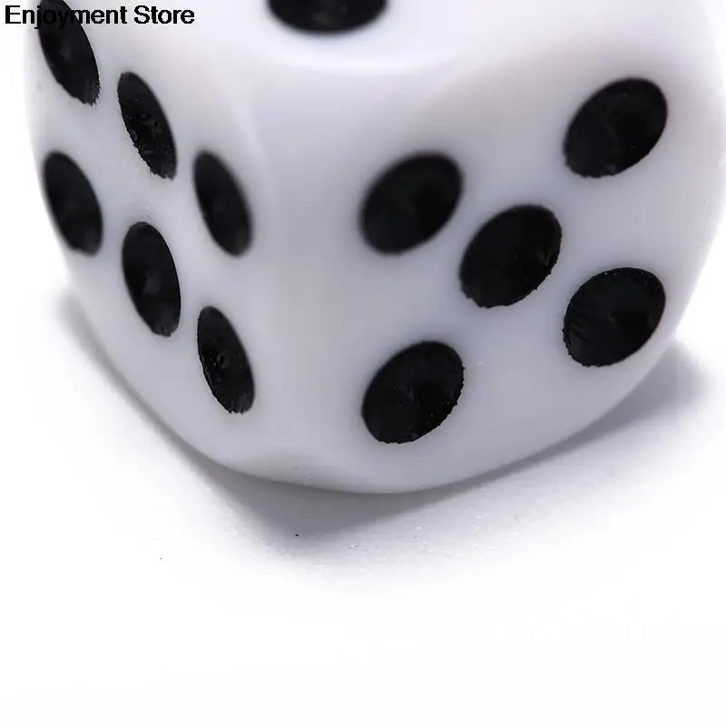 Set of 5 White 6-Sided Acrylic Dice - Perfect for RPGs and Party Games! - نرد ستة أوجه 5 حبات