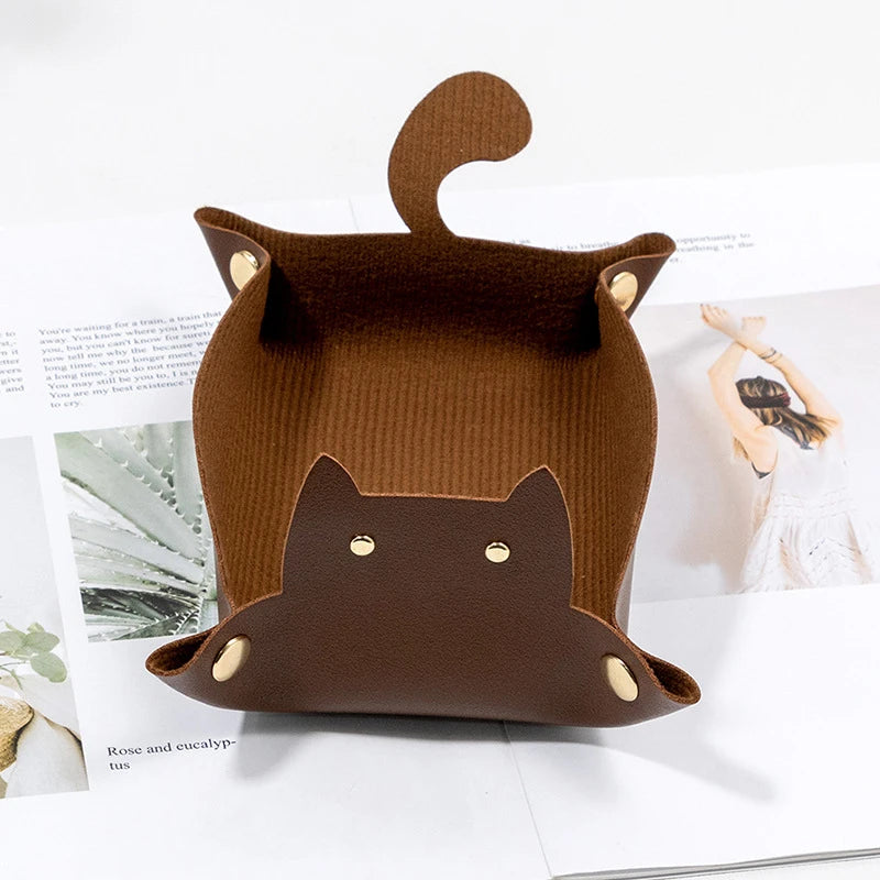 Stylish Cat-Shaped PU Leather Hexagonal Folding Dice Tray for RPG & Board Games - Perfect Dice Storage Solution!