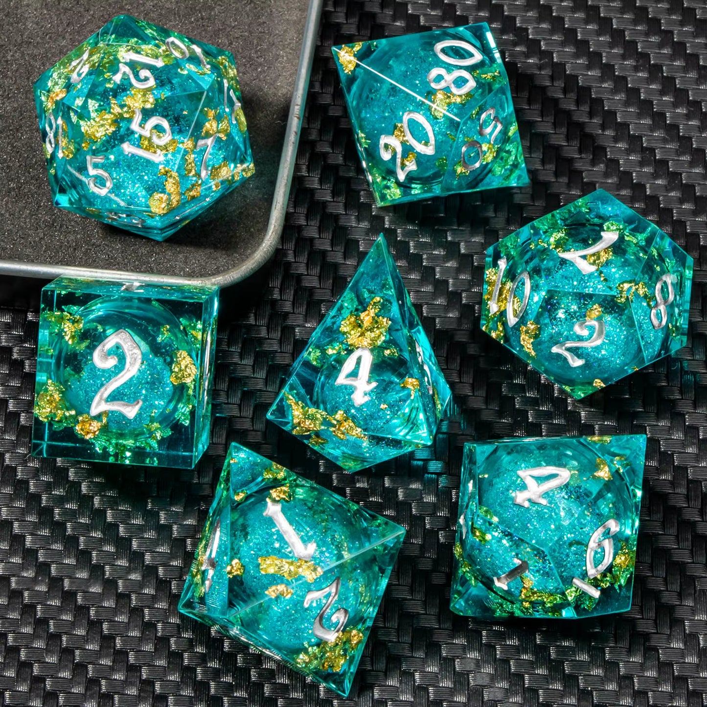 Sharp Edge Polyhedral Resin Dice Set for D&D - نرد دي اند دي