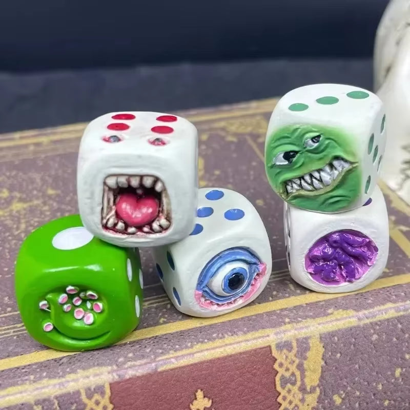 Funny Face Resin Monster Dice Set - ترد ستة أوجه بتصميم وحوش