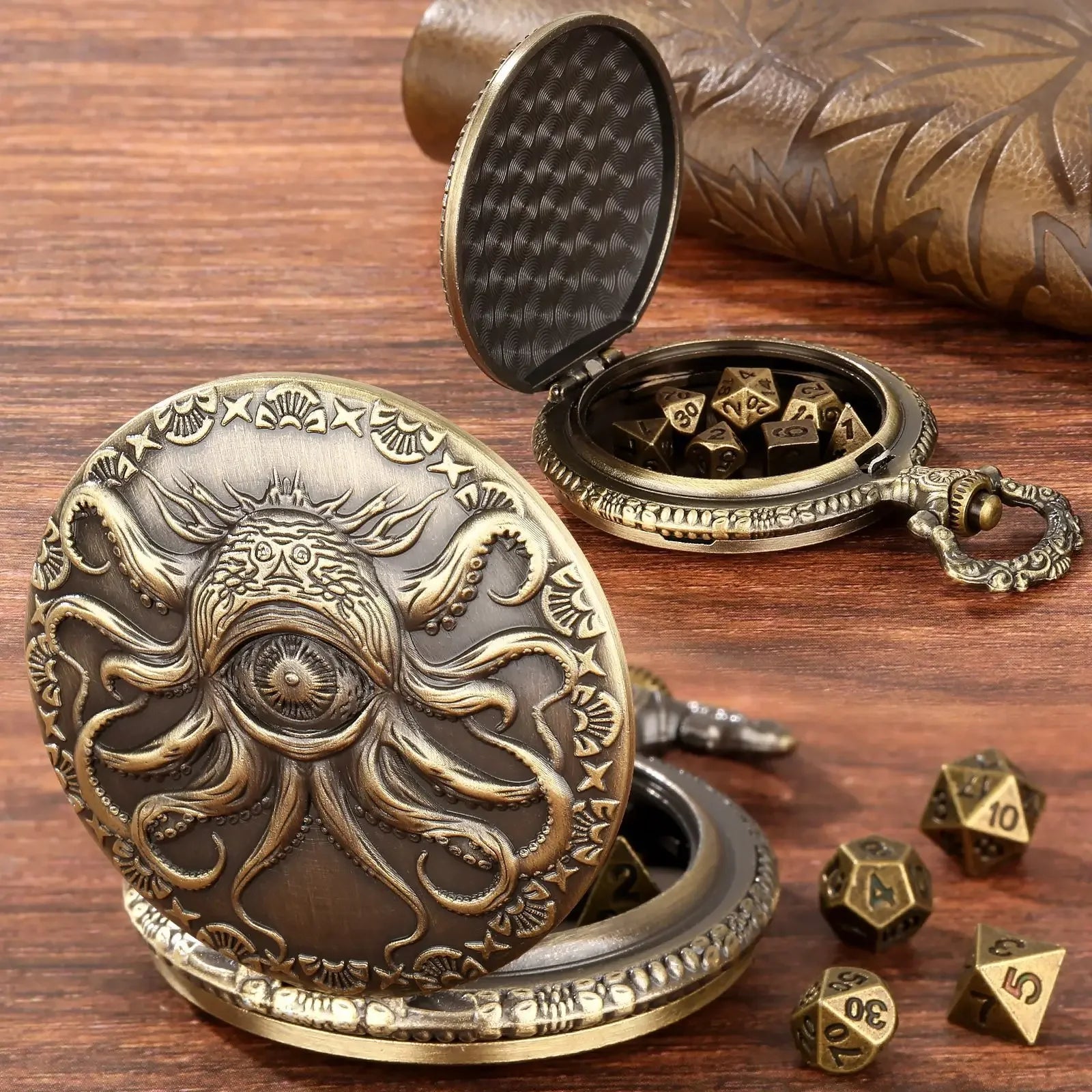 Octopus Metal Dice Case Vintage Cthulhu Pocket Watch DND Dice One Eyed Octopus Pocket Watch Box Dice for Role Playing Games