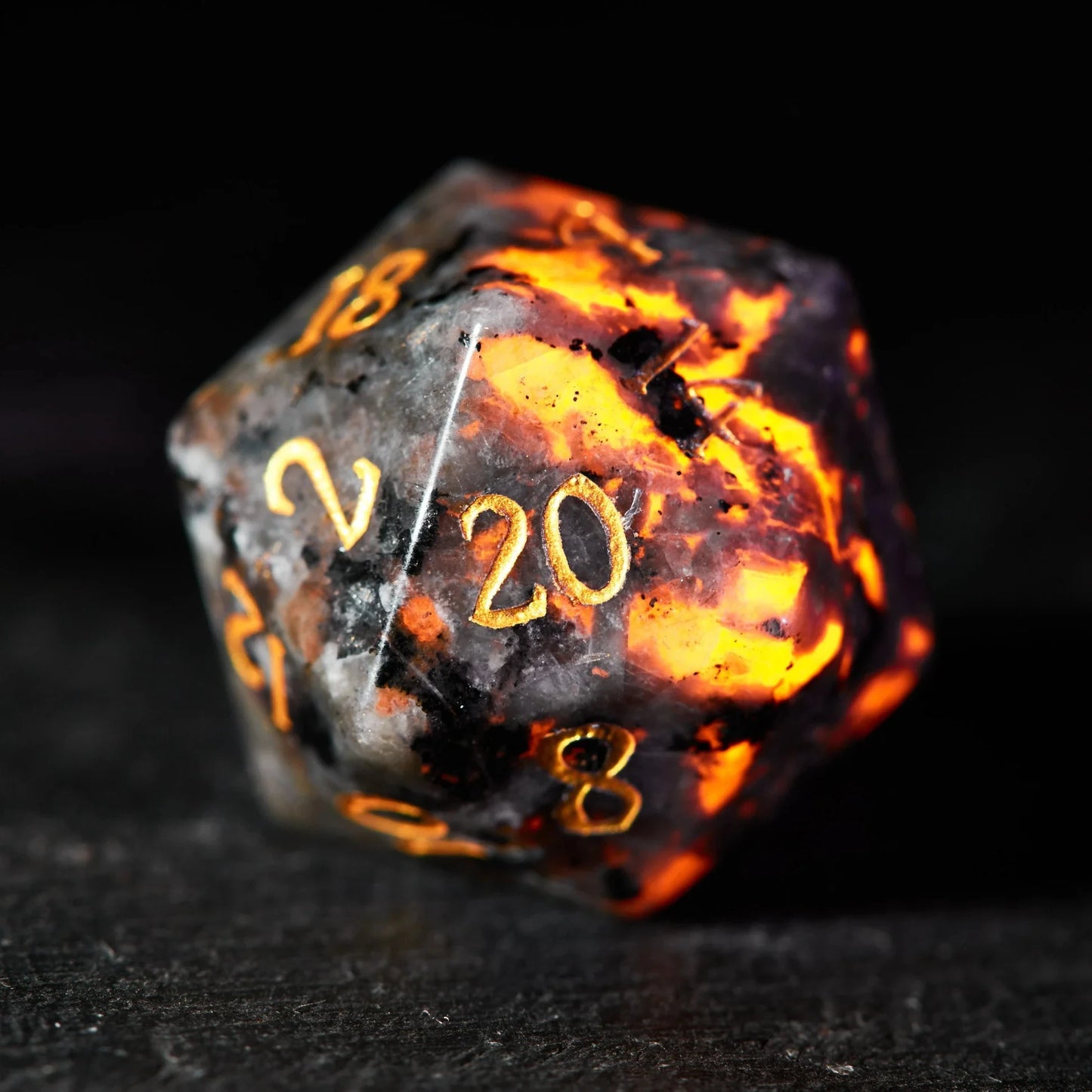 7-Piece Volcanic Rock Flame Stone Dice Set for D&D & RPG - Multi-Sided Polyhedral Gaming Dice - نرد دي اند دي 7 قطع بشكل بركاني