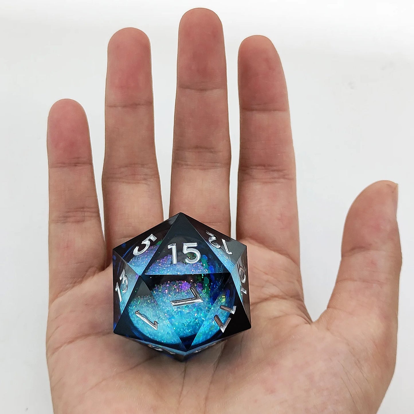 Vibrant 20-Sided Quicksand Resin D&D Dice - 35mm Liquid Core D20 - نرد دي اند دي عشرين وجه حجم كبير