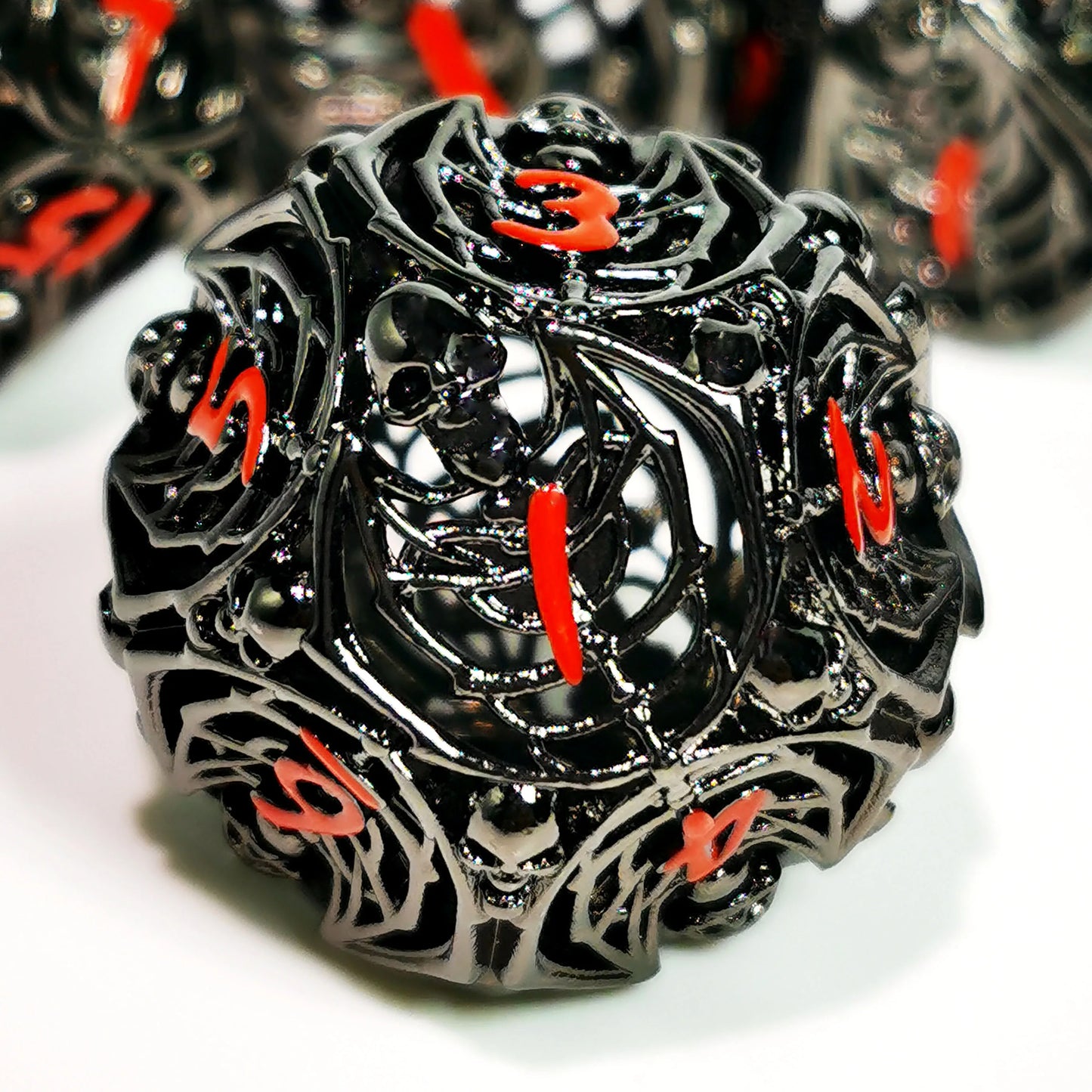 Hollow Skull Black Zinc Alloy 7-Piece Metal D&D Dice Set - نرد دي اند دي معدني