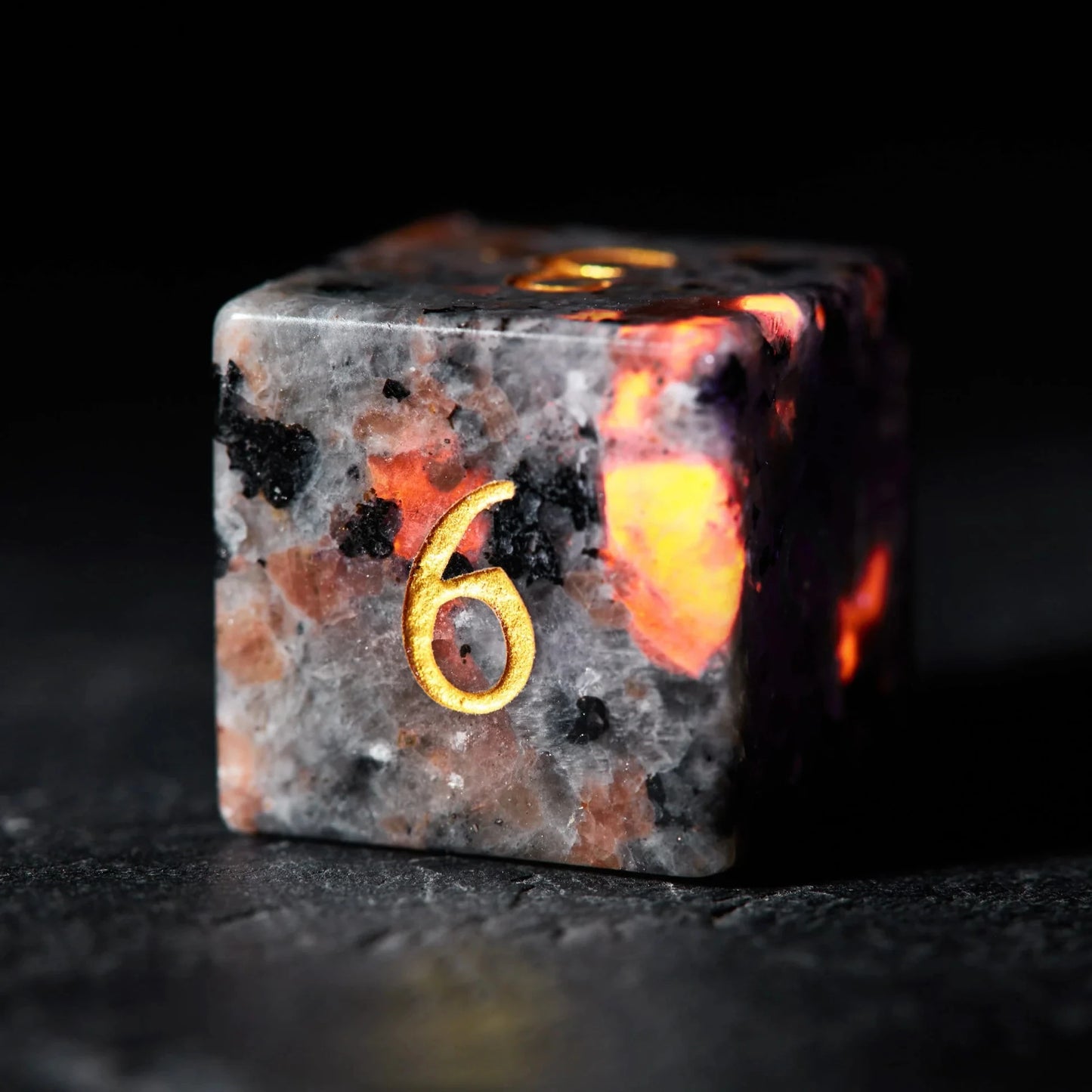 7-Piece Volcanic Rock Flame Stone Dice Set for D&D & RPG - Multi-Sided Polyhedral Gaming Dice - نرد دي اند دي 7 قطع بشكل بركاني