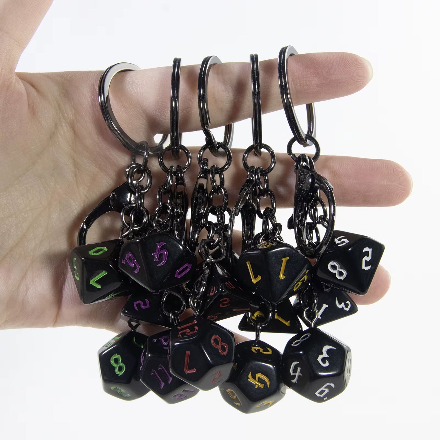 Stylish Black D&D Dice Keychain - سلساة مفاتيح نرد دي اند دي