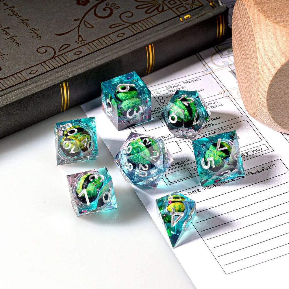 1-7Pcs Dargon Eye DND Dice Set Cat Eye Liquid Core Milk Cat Sharp Edge Handmade Polyhedral Resin Dice for Multi-Sided RPG D6~D20