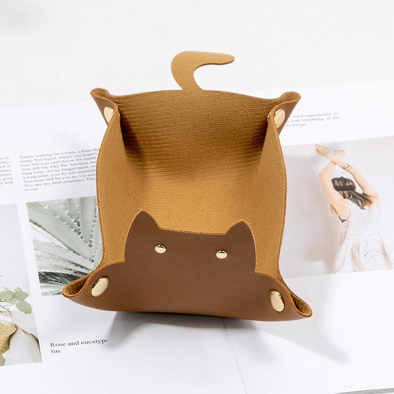 Stylish Cat-Shaped PU Leather Hexagonal Folding Dice Tray for RPG & Board Games - Perfect Dice Storage Solution!