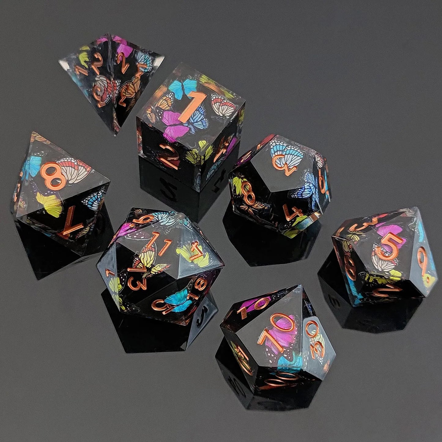 Enchanting D&D Flower Resin Dice Set - 7PCS Polyhedral Dice for RPG Gamers and Collectors - نرد 7 قطع على شكل ورود