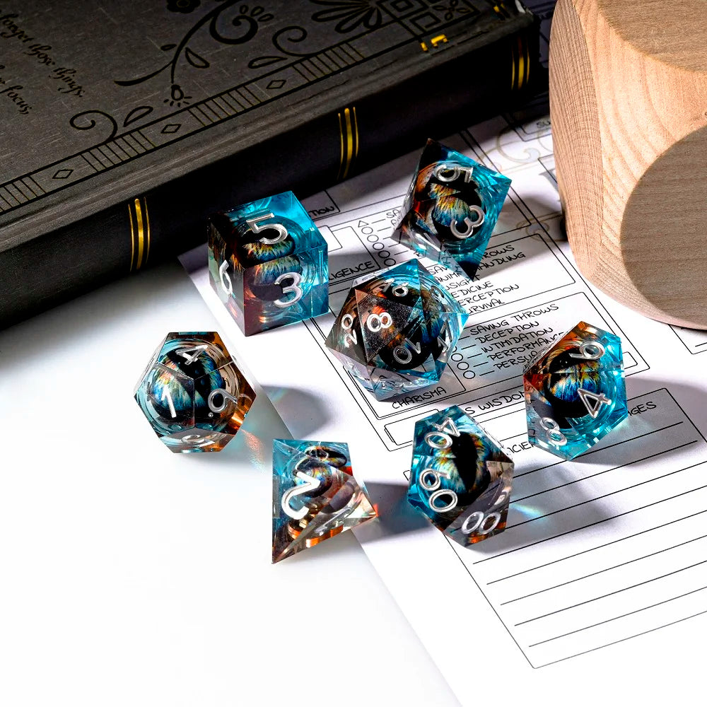 1-7Pcs Dargon Eye DND Dice Set Cat Eye Liquid Core Milk Cat Sharp Edge Handmade Polyhedral Resin Dice for Multi-Sided RPG D6~D20